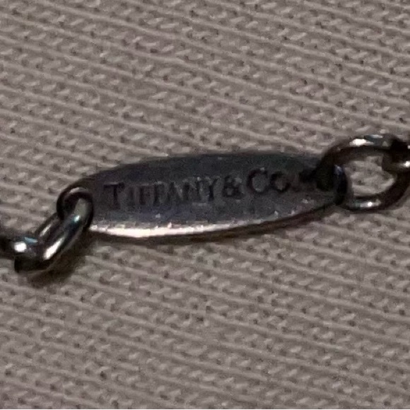 Tiffany & Co. Elsa Peretti Open Infinity Cross, Sterling Silver - Picture 4 of 6